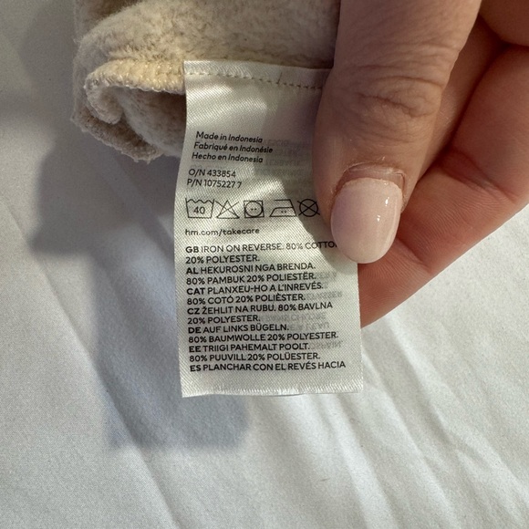 RETRO H&M BABY DISNEY HAPPY TIMES MICKEY MOUSE & DONALD SWEATSHIRT. SIZE 6 MTHS - Picture 5 of 5